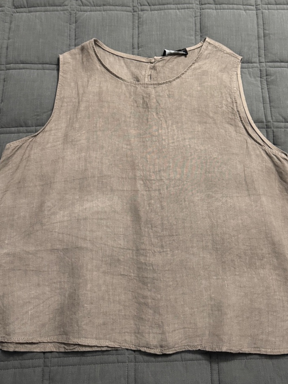 Light Taupe Linen Sleeveless Top - Brand:Cecile Wang